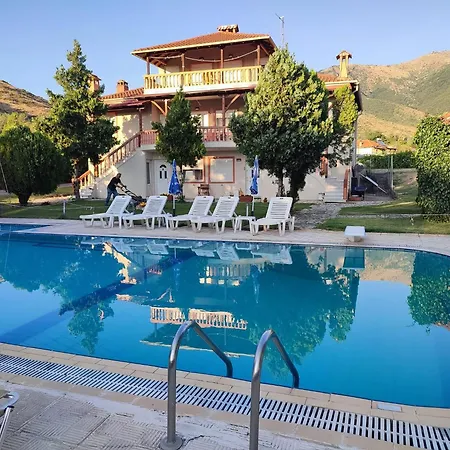 Platythea Apartament *