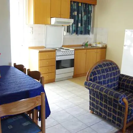 Platythea Apartment *